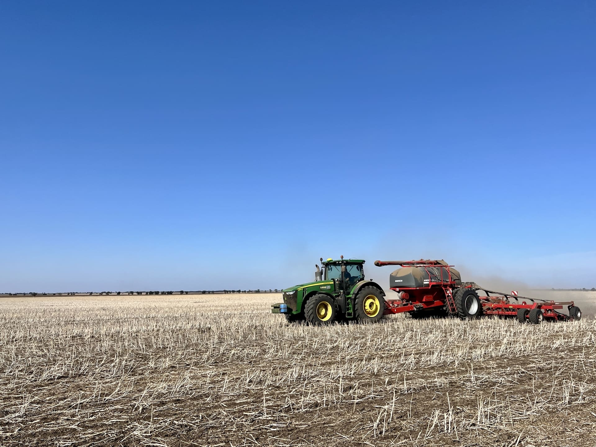 ГОСПОДАРСТВА TEKOM AGRO GROUP  РОЗПОЧАЛИ ПОСІВ ОЗИМОГО ЯЧМЕНЮ