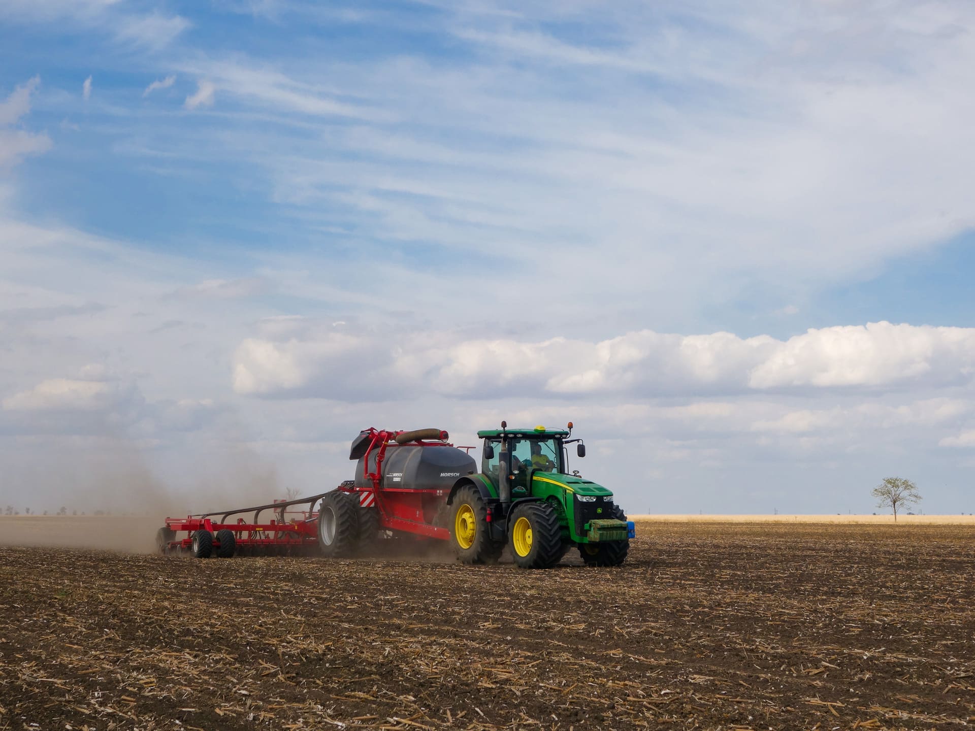 В ГОСПОДАРСТВАХ TEKOM AGRO GROUP  СТАРТУВАЛА ПОСІВНА ОЗИМОЇ ПШЕНИЦІ ПІД ВРОЖАЙ-2026